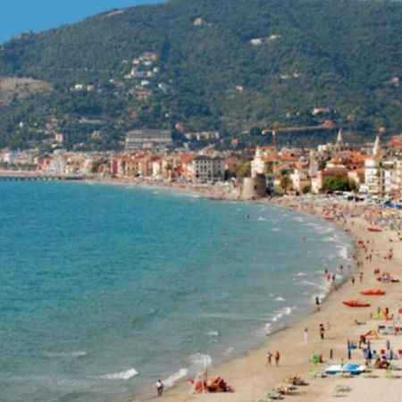 Bilocale A 15 Min Da Alassio E Albenga Lägenhet Ranzo-Borgo Exteriör bild