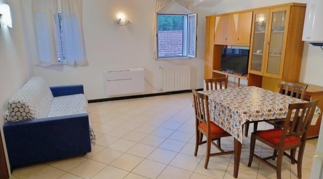 Bilocale A 15 Min Da Alassio E Albenga Lägenhet Ranzo-Borgo Exteriör bild